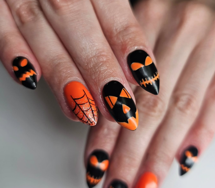 halloween manicure 2025