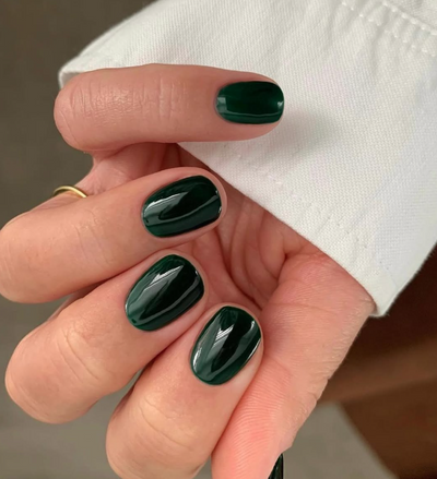 From Summer Brights to Autumn Depths: Transitional Nail Polish Colors for 2025