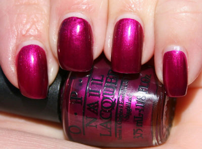 Kiss Me – or Elf! * OPI 